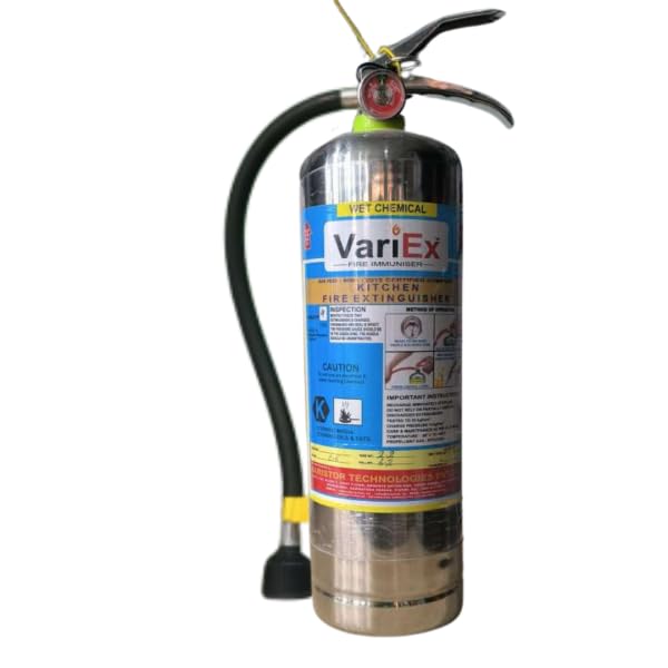 Class K fire extinguisher for kitchen and cooking oil fires